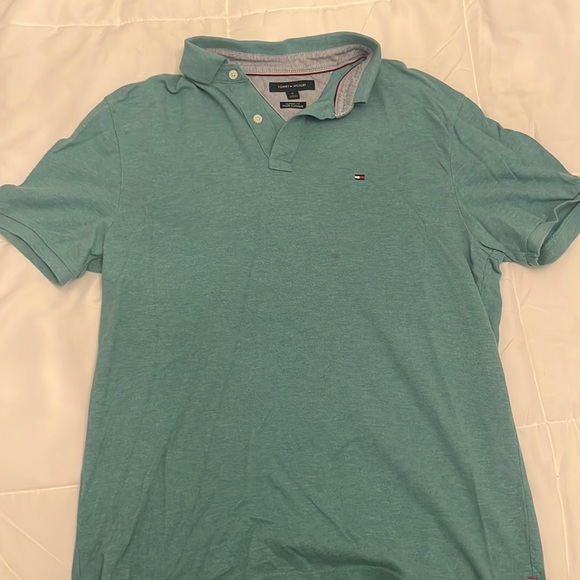 Tommy Hilfiger polo - Picture 1 of 3